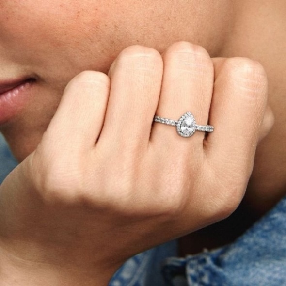 Classic Pandora CA Teardrop Halo Ring