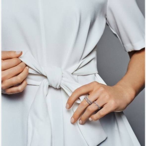 Clear Pandora CA Sparkling Crown Ring