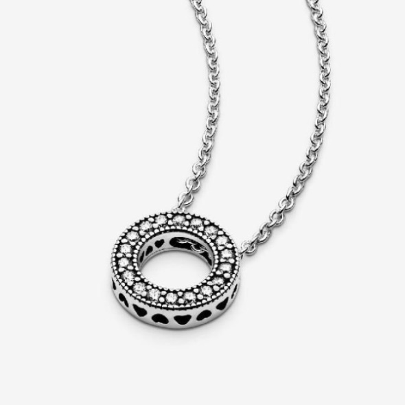 Logo Pave Circle Collier Necklace Pandora CA