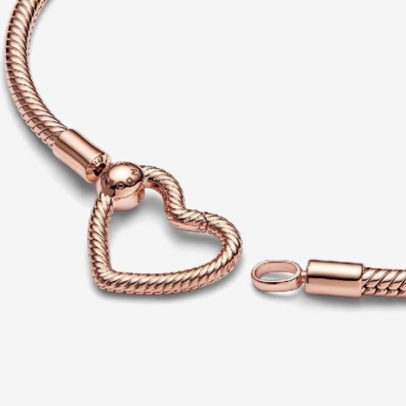 Moments Pandora CA Heart Closure Snake Chain Bracelet