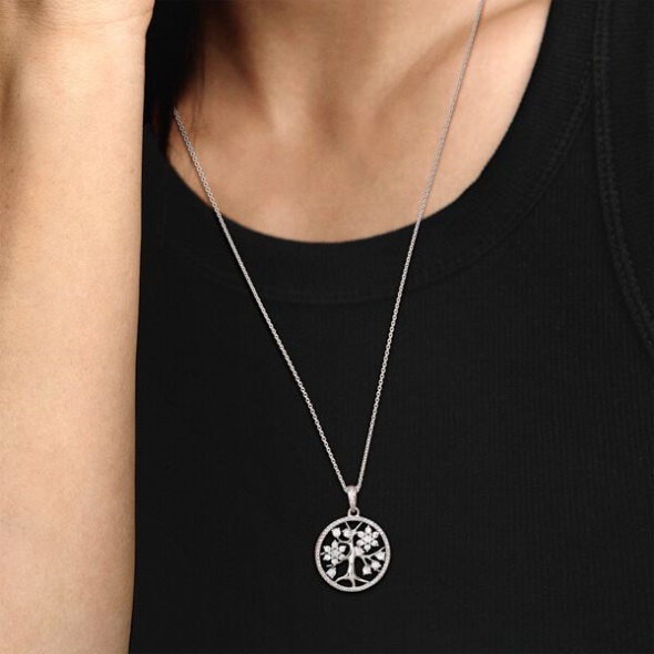 Pandora CA Sparkling Family Tree Necklace