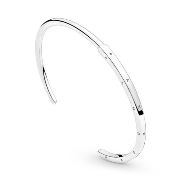 Signature I-D Bangle Pandora CA