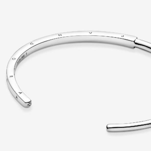 Signature I-D Bangle Pandora CA