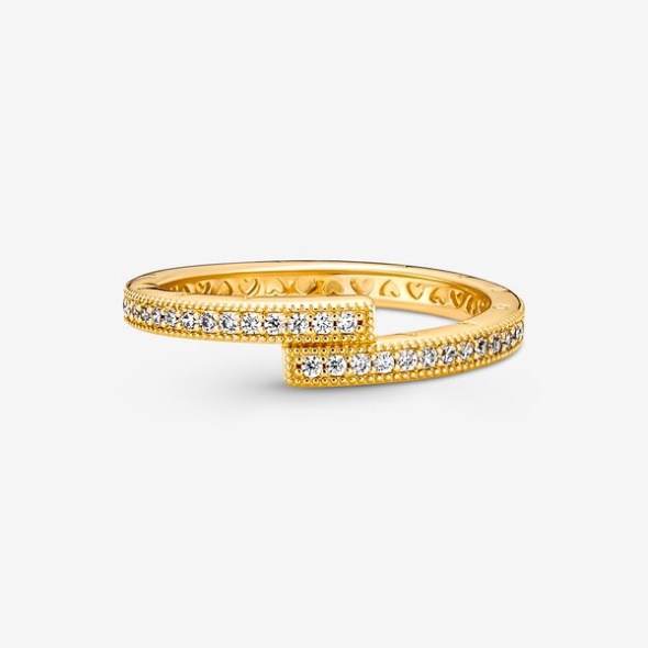 Sparkling Overlapping Ring Pandora CA Gold Plated
