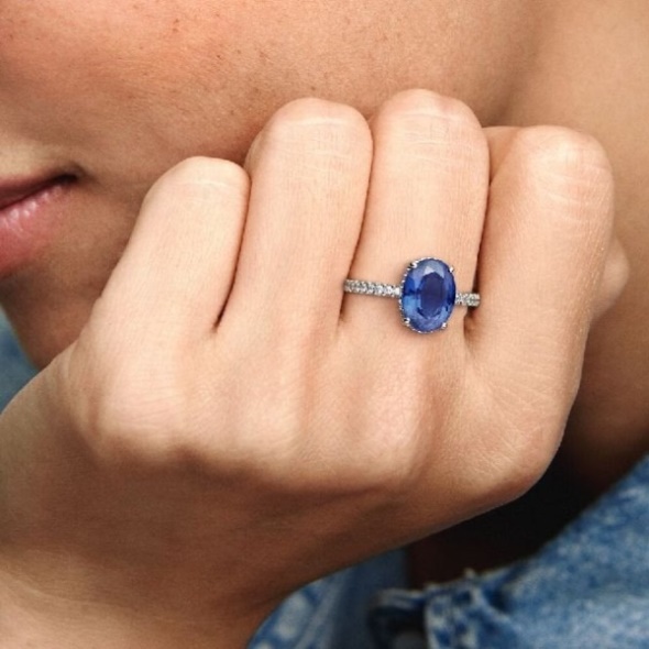 Sparkling Pandora CA Statement Blue Halo Ring