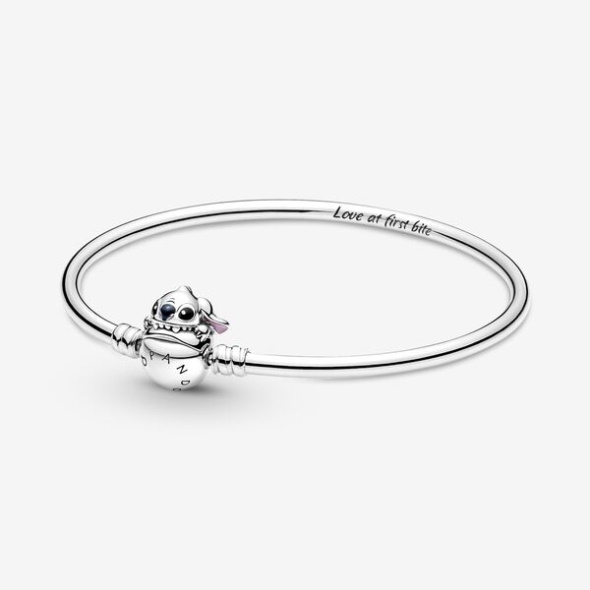 Pandora CA Moments Disney Stitch Biting Clasp Bangle