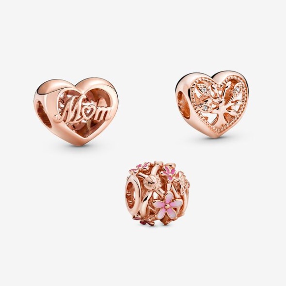 Family Loves Mom Charm Trio Pandora CA